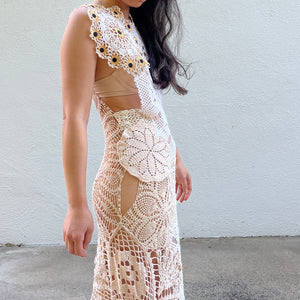 gold and white dress twitter White and Gold Dress on
