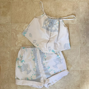 Tablecloth Shorts - English Garden Border